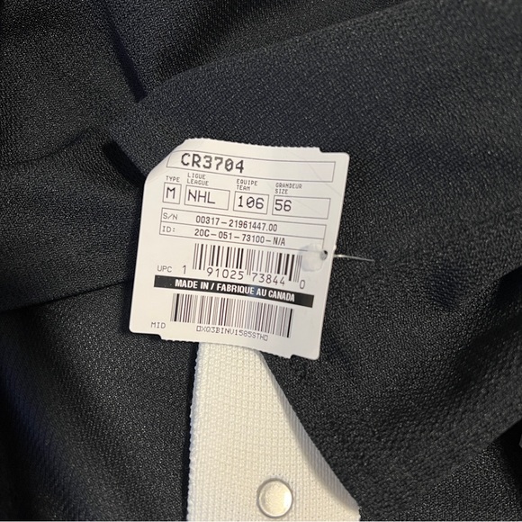 Adidas NHL Detroit Red Wings black jersey - Picture 6 of 7